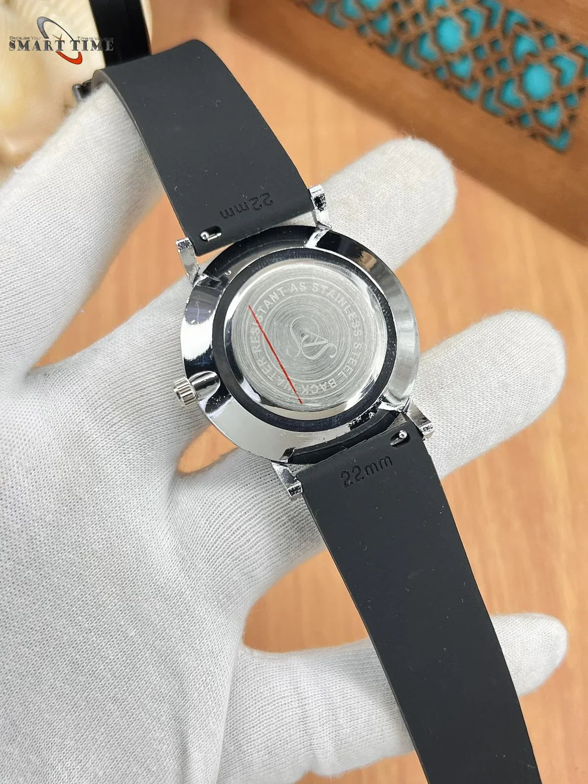 Universal Circular Dial With Magnetic Lock