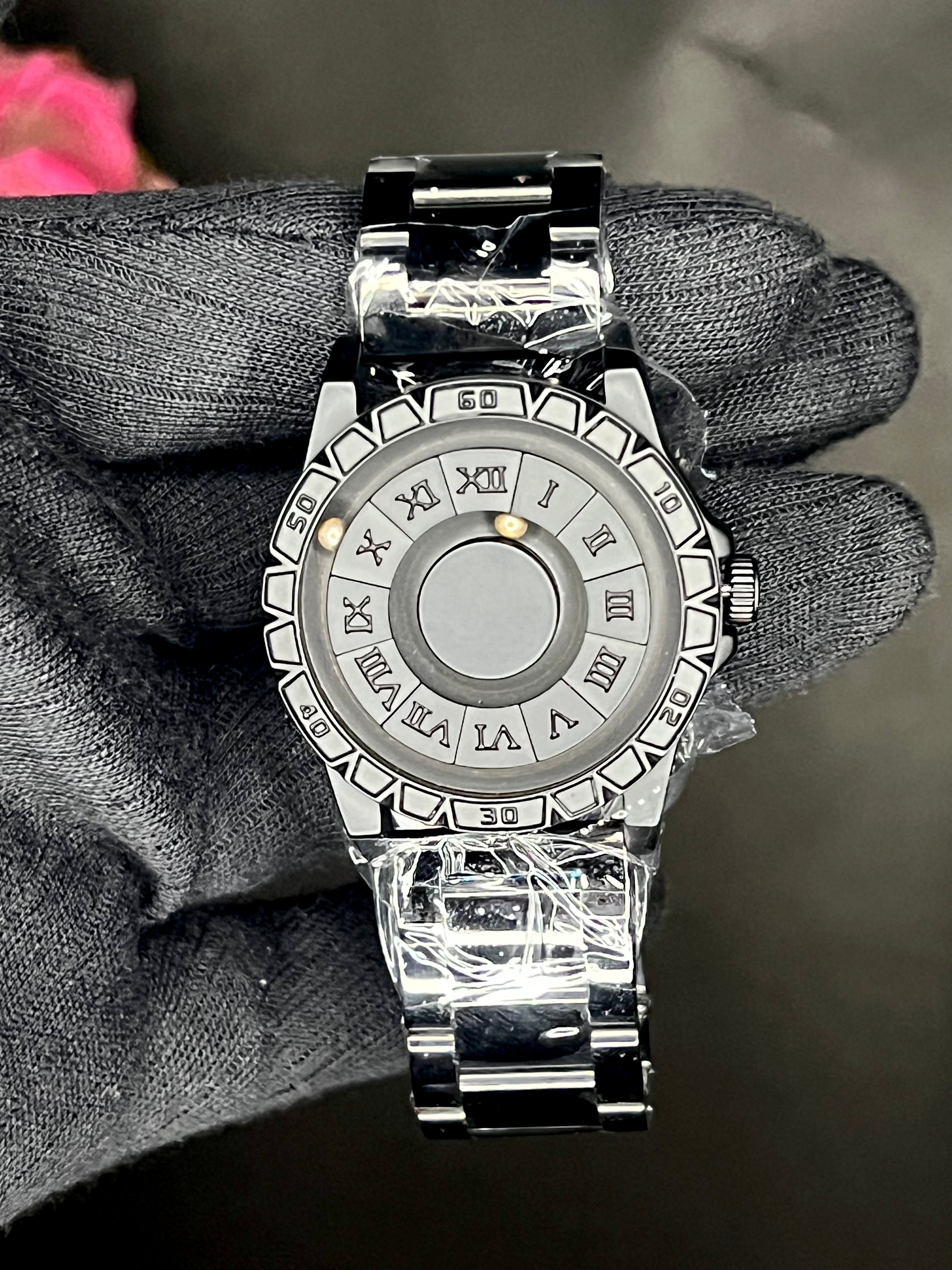 EUTOUR Men's Magnetic Watch No glass
